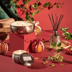 Voluspa Gilt Pomander & Hinoki - Mini Tin Candle Fragrances